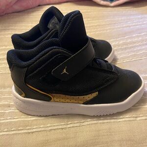 Size 9C (toddler) Jordan Flight Shoes - NEW!